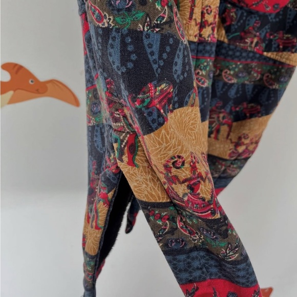 Colorful Patterned Handmade Hooded Button-Front Fabric Coat - Fleece interior - Picture 3 of 8